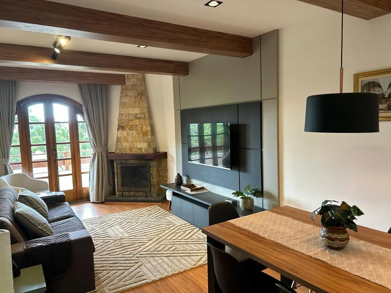 Lindo Apartamento Duplex Com Vista Para Montanha Campos do Jordao 0*,